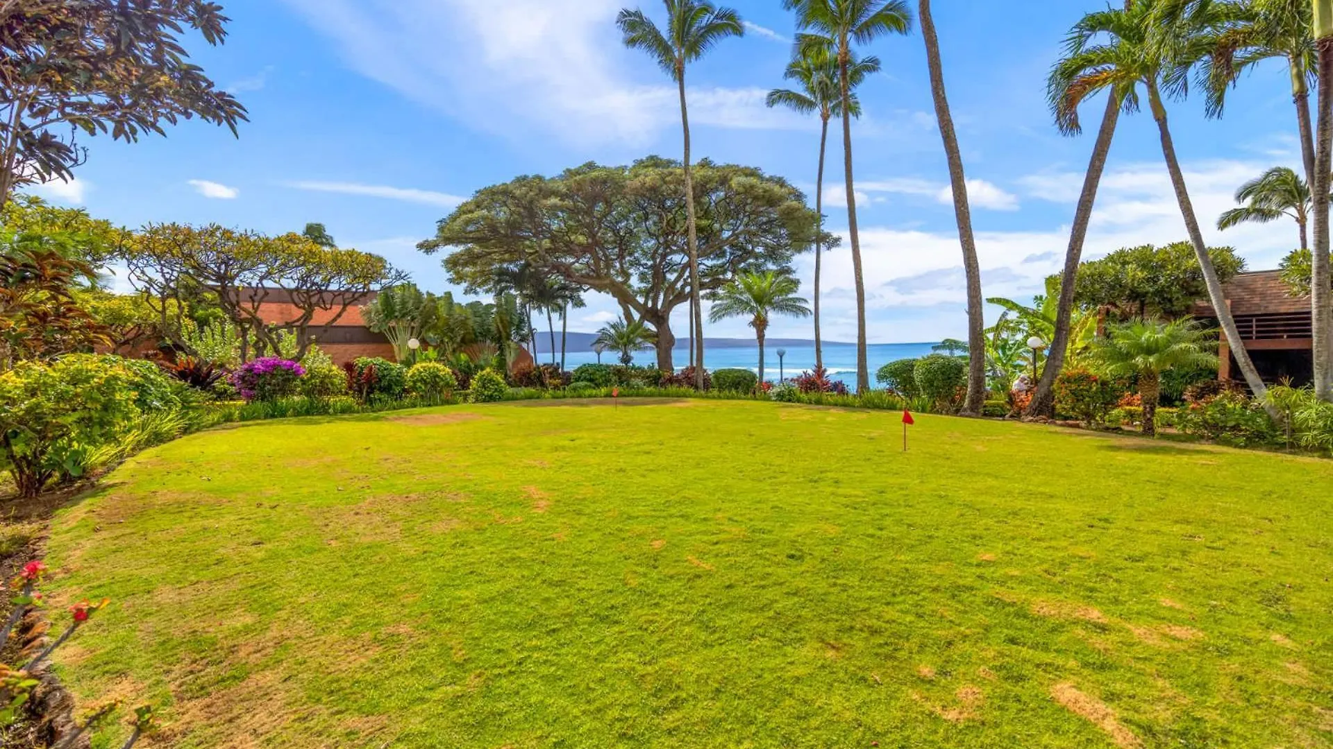 Kuleana Club #404 Oceanfront -1 Bedroom 1 Bathroom - Gated Kahana Tatil Evi
