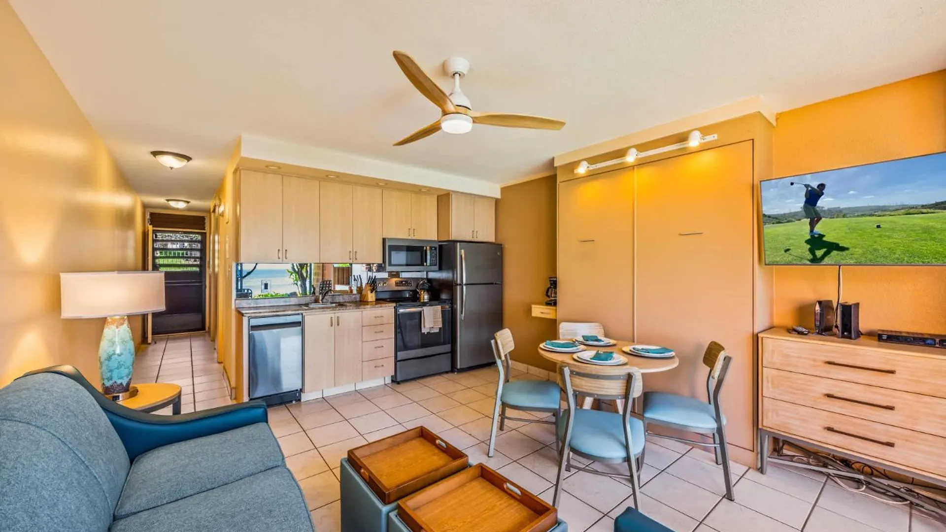 Kuleana Club #404 Oceanfront -1 Bedroom 1 Bathroom - Gated Kahana